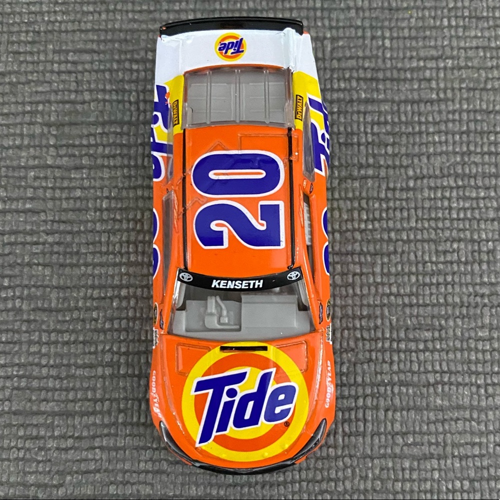 NASCAR Matt Kenseth - Picture 5 of 6